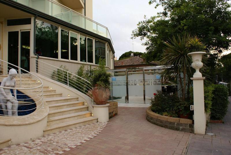 Hotel Lady Mary Μιλάνο Μαριτίμα Εξωτερικό φωτογραφία