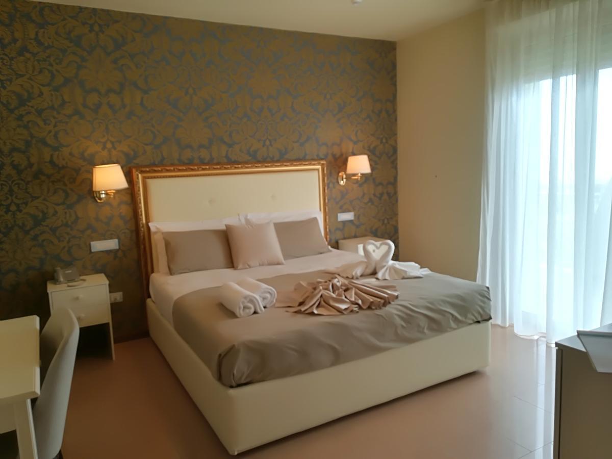 Hotel Lady Mary Μιλάνο Μαριτίμα Εξωτερικό φωτογραφία