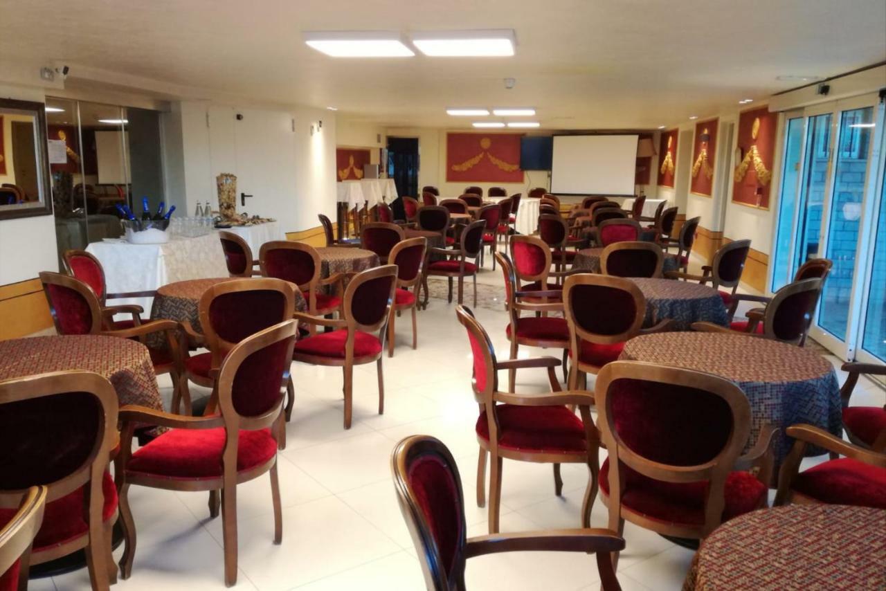 Hotel Lady Mary Μιλάνο Μαριτίμα Εξωτερικό φωτογραφία